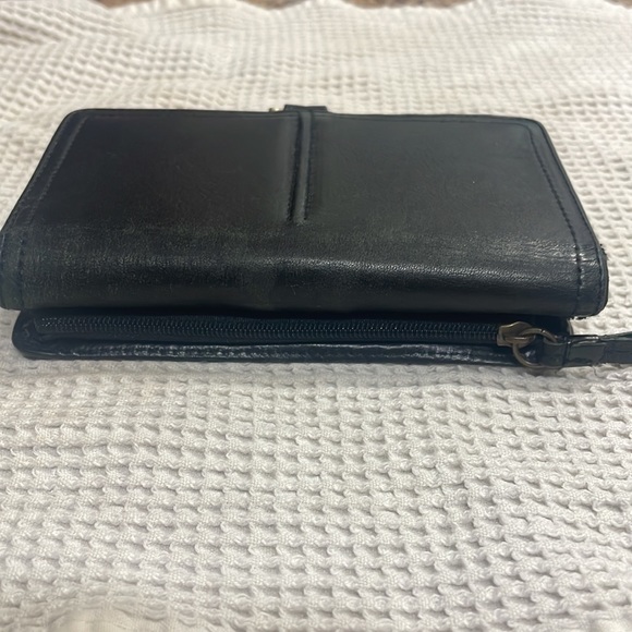 Great condition genuine leather multi functional wallet - Picture 10 of 10
